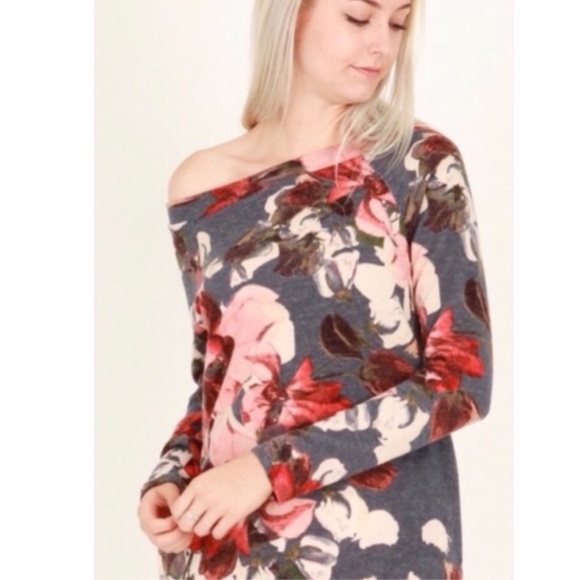 Floral One Shoulder Sweater - Picture 6 of 7